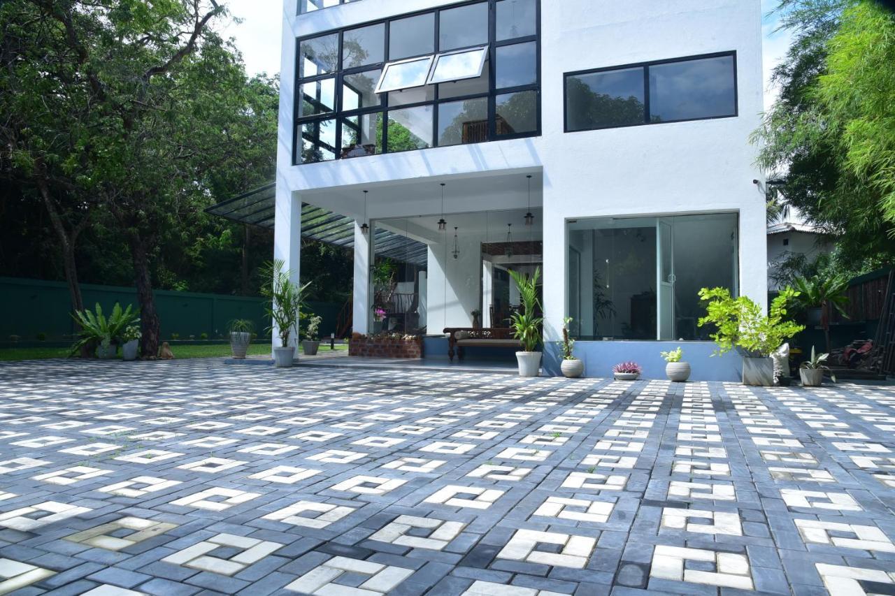 Hotel Eden Grand Dambulla Exteriér fotografie