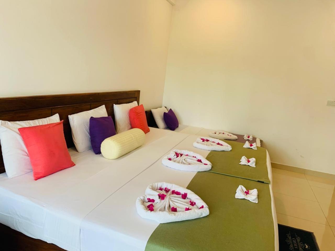 Hotel Eden Grand Dambulla Exteriér fotografie